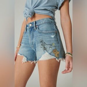 Lucky Brand lucky legend mid rise boy jean shorts 4/27 Skelton Yellow Daises